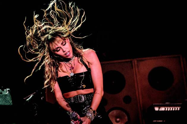 Entertainment Themen der Woche KW26 Entertainment Bilder des Tages Verdensstjernen, Miley Cyrus, festede paa Roed Scene omkring midnat paa Tinderbox fredag den 28. juni 2019. BT og For Denmark only.. , Odense Denmark Copyright: HellexArensbak HellexArensbakx COP200 spdk20190628-234846-L