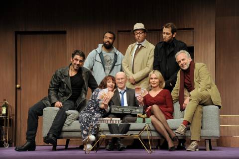 Harun Yildirim, Tino Führer, Simone Pfennig, Peter Nottmeier, Gerd Lukas Storzer, Saskia Valencia, Tommaso Cacciapuoti und Ralf Komorr Fotoprobe zum Theaterstück Funny Money in der Komödie Winterhuder Fährhaus in Hamburg. Hamburg 03.07.2019 Bitte Bildunterschrift : IMAGO Michael Wigglesworth