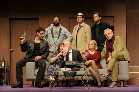 Harun Yildirim, Tino Führer, Simone Pfennig, Peter Nottmeier, Gerd Lukas Storzer, Saskia Valencia, Tommaso Cacciapuoti und Ralf Komorr Fotoprobe zum Theaterstück Funny Money in der Komödie Winterhuder Fährhaus in Hamburg. Hamburg 03.07.2019 Bitte Bildunterschrift : IMAGO Michael Wigglesworth