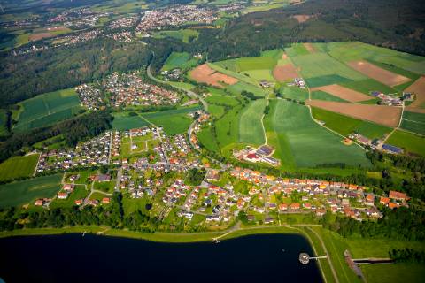 Luftbild von Wetterburg am Twistesee in Bad Arolsen in Nordhessen im Bundesland Hessen in Deutschland. !ACHTUNGxMINDESTHONORARx60xEURO!