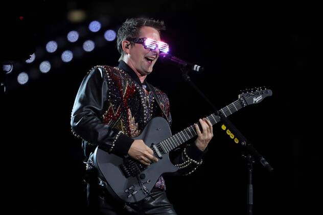 Entertainment Themen der Woche KW30 Entertainment Bilder des Tages Singer and guitarist Matt Bellamy of British band Muse performs during a concert as part of their tour Simulation Theory World held at Wanda Metropolitano stadium in Madrid, Spain, 26 July 2019. British band Muse concert in Madrid !ACHTUNG: NUR REDAKTIONELLE NUTZUNG!  Copyright: xJuanJoxMartinx GRAF9431 20190726-636997771991336898