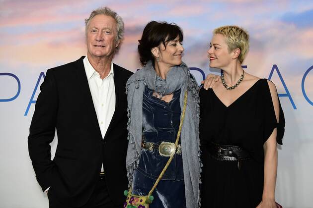 PALM BEACH PREMIERE, (L-R) Actor Bryan Brown, wife actress Rachel Ward and their daughter Matilda Brown are seen during the premiere of the Australian film Palm Beach, at the Cremorne Orpheum, Sydney, Thursday, August 1, 2019. ( NO ARCHIVING, EDITORIAL USE ONLY, NO USE IN BOOKS WITHOUT CONSENT Sydney NSW AUSTRALIA Copyright: xBIANCAxDExMARCHIx 20190801001411438763
