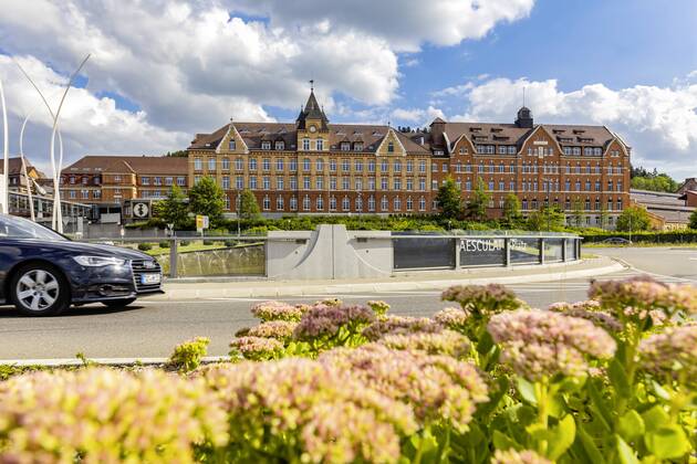 DEU, Deutschland, Baden-Württemberg, Tuttlingen, 04.08.2019: Aesculap Kreisel, Aesculap Werk Tuttlingen.