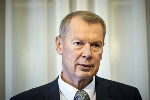 The Hague - Netherlands - 15 August 2019 - Ab Gietelink (92) receives a distinction from Russian ambassador Aleksander Shoelgin. He owes this honor because he wrote a letter to Russian President Putin. Albert is concerned about a number of important issues, including the relations between the West and Russia. Photo: Phil Nijhuis Hollandse Hoogte  Copyright: xHollandsexHoogtex xPhilxNijhuisx x200988888x