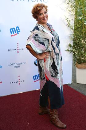 Vergabe GOETZ GEORGE PREIS 2019 Muriel Baumeister am Roten Teppich zur Verleihung vom GOETZ GEORGE PREIS am 19. August 2018 in der Astor Film Lounge. Der dotierte Preis soll an dieses Lebenswerk von Goetz George erinnern. Berlin Charlottenburg Berlin Deutschland