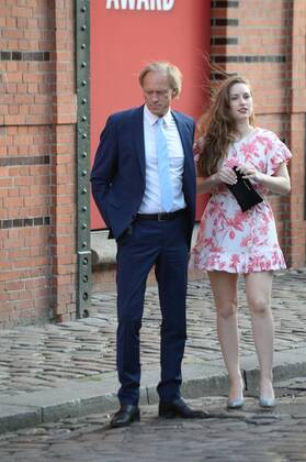 Hamburg, der 19.08.2019 Gerhard Delling mit seiner Tochter Louisaauf dem Weg zur Verleihung des Sport Bild Awards 2019 in Hamburg. Die feierliche Gala fand im der Fischauktionshalle statt. Prominente Gäste beim Sportbild Award 2019 in Hamburg, Hamburg-St. Pauli Hamburg Deutschland
