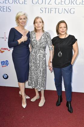 Marika Ullrich, Margit Carstensen und Tanja George bei der Verleihung des Götz George Preises 2019 in der Astor Film Lounge. Berlin, 19.08.2019
