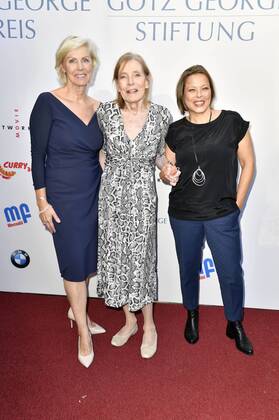 Marika Ullrich, Margit Carstensen und Tanja George bei der Verleihung des Götz George Preises 2019 in der Astor Film Lounge. Berlin, 19.08.2019