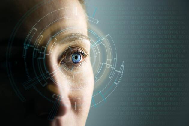  High Technologies in the future. Young woman s eye and high-tech concept, augmented reality display, wearable computing ,model released, Symbolfoto  Copyright: xartursfotox Panthermedia26666238