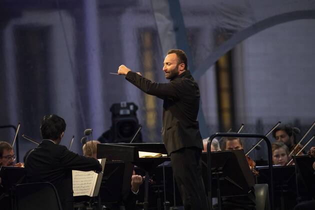 Entertainment Themen der Woche KW34 Open Air Konzert mit der 9. Symphonie von Beethoven mit der neuen Chefdirigent der Berliner Philharmoniker Kirill Petrenko vor dem Brandenburger Tor in Berlin am 24. August 2019. Open Air Konzert mit Kirill Petrenko am Brandenburger Tor
