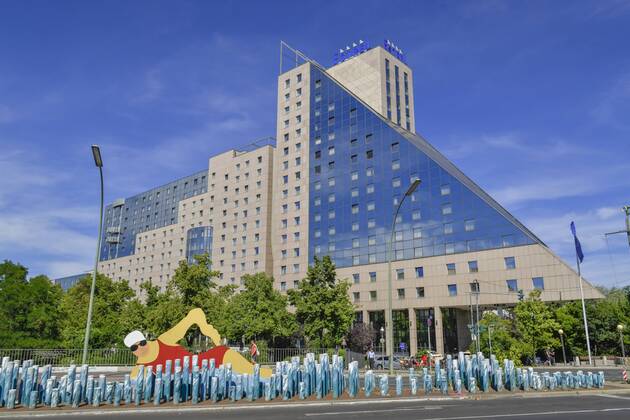 Estrel Hotel, Sonnenallee, Neukölln, Berlin, Deutschland