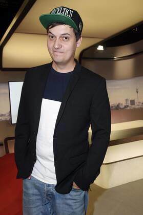 LeFloid bei der Verleihung des RTL Com.mit Award auf der IFA 2019 am Stand von n-tv. Berlin, 11.09.2019