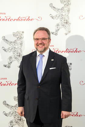 Gastronomischer Innovator 2019 Bernhard Moser von eat! berlin bei der Ankuendigung der Berliner Meisterkoeche 2019 in Berlin am 24. September 2019. Berliner Meisterkoeche 2019