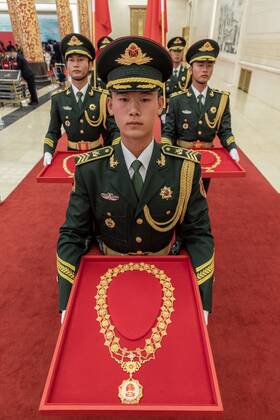 BEIJING, CHINA - SEPTEMBER 29: Guards of honor hold medals during Presentation Ceremony For National Medals and National Honorary Titles at the Great Hall of the People on September 29, 2019 in Beijing, China.  Copyright: xVCGx CFP111251769313