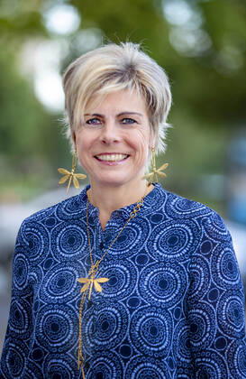02-10-2019 Amsterdam Princess Laurentien arriving for the 11th presentation of the ECF Princess Margriet Award for Culture at Theater de Meervaart in Amsterdam. The theme of the ECF Award for Culture this year is Democracy needs imagination. The prize is dedicated to cultural initiatives that make a democratic imagination possible and invite social action. The ECF distinguishes two laureates with the ECF Award for Culture 2019 on the recommendation of an independent jury. The laureates are Ahdaf Soueif (Cairo London) and City of Women Festival (Ljubljana).  Copyright: xPPEx