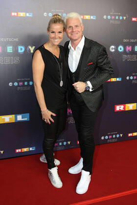 Guido Cantz und seine Ehefrau Kerstin Ricker bei der Verleihung von Der Deutsche Comedypreis 2019 am 2.10.2019 in Köln Deutscher Comedypreis 2019 in Köln
