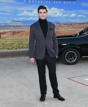 07 October 2019 - Westwood, California - RJ Mitte. Netflix s El Camino: A Breaking Bad Movie Los Angeles Premiere held at Regency Village Theater. Photo Credit: Birdie Thompson AdMedia 245901 2019-10-07 California Westwood Etats-Unis  Copyright: xAdMediax STAR_245901_198
