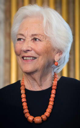 Entertainment Bilder des Tages Queen Paola of Belgium pictured during a royal visit to the ceremony ceremony for the Terre d avenir Focus Aarde science awards in Brussels Academy palace, Wednesday 09 October 2019. This award is an initiative of Queen Paola foundation organised in collaboration with Dirk Frimout foundation.  BENOITxDOPPAGNE 05683428