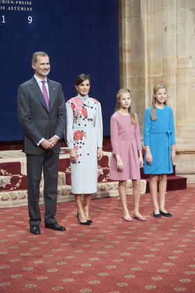 October 18, 2019, Oviedo, Asturias, Spain: King Felipe VI of Spain, Queen Letizia of Spain, Crown Princess Leonor, Princess Sofia attended Audience with Princesa de Asturias Awards 2019 winners at Reconquista Hotel on October 18, 2019 in Oviedo, Spain Oviedo Spain  - ZUMAg15_ 20191018_zaf_g15_038 Copyright: xJackxAbuinx