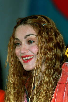Madonna Singer & Actress Madonna 15 April 1998 Madonna Singer & Actress Madonna 15 April 1998  Copyright: MaryxEvansxAFxArchivexGrahamxWhitbyxBoot 12057687