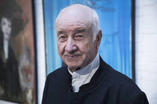 Bilder des Jahres 2019, Entertainment 10 Oktober Entertainment Bilder des Tages 27.10.2019. Hilden (Rhld.). Schauspieler Armin Mueller-Stahl bei der Eröffnung seiner Gemäldeausstellung Menschenbilder . Hilden (Rhld.) Kunstraum Gewerbepark-Süd der Gebrüder Braun Nordrhein-Westfalen Deutschland