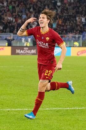 Foto IPP Roberto Ramaccia Roma 27 10 2019 Campionato di Calcio serie A Tim 2019-2020 Roma vs Milan Nella foto Nicolò Zaniolo esulta dopo aver segnato il gol del 2-1 Italy Photo Press - World Copyright 0