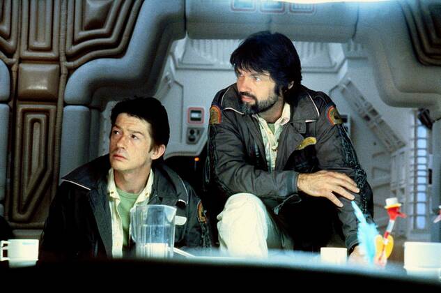 John Hurt & Tom Skerritt Characters: Kane & Dallas Film: Alien (USA UK 1979) Director: Ridley Scott 25 May 1979  Copyright: 20thxCenturyxFoxxAFxArchivexMaryxEvans 12449616 editorial use only