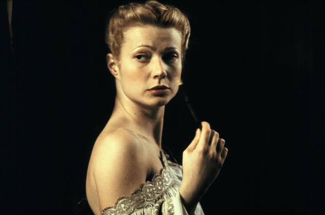 Gwyneth Paltrow Characters: Viola De Lesseps Film: Shakespeare In Love (USA 1998) Director: John Madden 03 December 1998 Copyright: MaryxEvansxAFxArchivexUniversal 12560526 editorial use only
