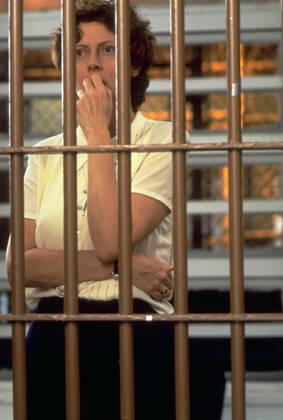 Susan Sarandon Characters: Sister Helen Prejean Film: Dead Man Walking (USA UK 1995) Director: Tim Robbins 29 December 1995 SCANTIME: 3 9 99 MODTIME: 3 9 99 MEDIATYPE: 052 55 SPD 0000 SCANNERVENDOR: KODAK 4220 SCANNERPRODID: FilmScanner 2000 SCANNERFIRMREV: 4.17 SCANNERSERIAL: 383 PIW: Eastman Kodak PHOTOFINISHER: seven Copyright: MaryxEvansxAFxArchivexWorkingxTitle 12574950 editorial use only
