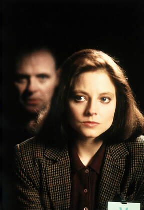 Anthony Hopkins & Jodie Foster Characters: Dr. Hannibal Lecter & Clarice Starling Film: The Silence Of The Lambs (USA 1991) Director: Jonathan Demme 30 January 1991 Copyright: MaryxEvansxAFxArchivexOrionxPictures 12579597 editorial use only
