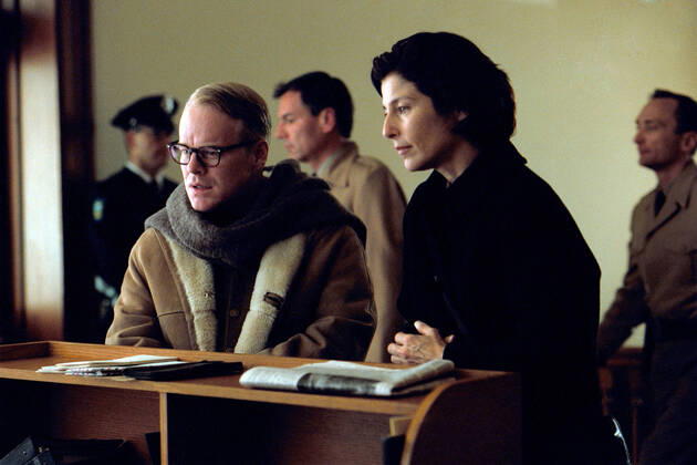 OSCARS. Bester Hauptdarsteller. Preisträger 2001-2010 Philip Seymour Hoffman & Catherine Keener Characters: Truman Capote & Nelle Harper Lee Film: Capote (USA CAN 2005) Director: Bennett Miller 02 September 2005 Capote For further information please contact the Sony Pictures Releasing press office.  Copyright: MaryxEvansxAFxArchivexUnitedxArtists 12595979 editorial use only