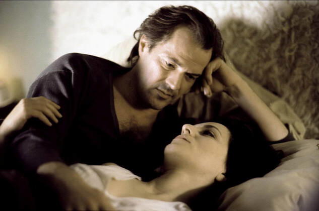 Sebastian Koch & Martina Gedeck Characters: Georg Dreyman & Christa-Maria Sieland Film: The Lives Of Others; Das Leben Der Anderen (DE 2006) Director: Florian Henckel-Donnersmarck 15 March 2006 Copyright: MaryxEvansxAFxArchivexBuenaxVista 12650060 editorial use only