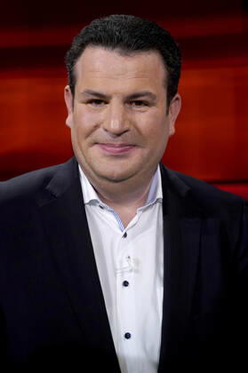 Hubertus Heil in der ARD-Talkshow hart aber fair im Studio Adlershof. Berlin, 11.11.2019