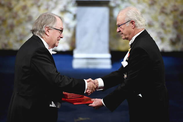 Chemistry laureate M Stanley Whittingham, left, receives the prize from King Carl Gustaf of Sweden, during the Nobel Prize award ceremony, at the Stockholm Concert Hall, in Stockholm, Monday, Dec 10, 2019 STOCKHOLM SWEDEN x10060x,  Copyright: xHenrikxMontgomery TTx SWEDEN NOBEL