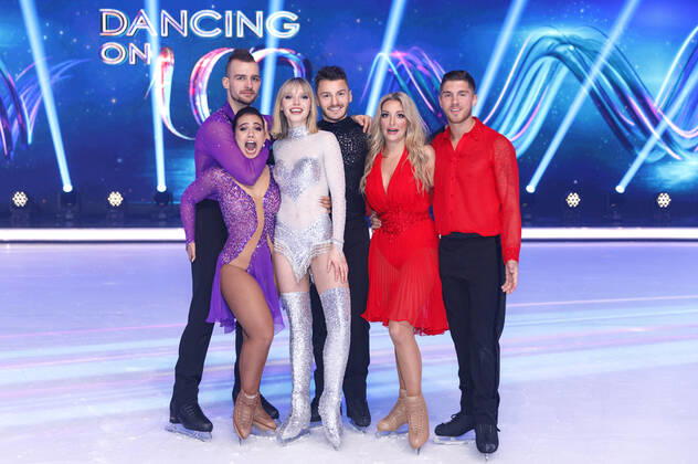 Bilder des Jahres 2019, Entertainment 12 Dezember Eric Stehfest, Amani Fancy, Lina Larissa Strahl, Joti Polizoakis, Ramona Elsner und Joey Heindle in der 6. Live-Sendung der zweiten Staffel der Sat.1 Show Dancing on Ice in den MMC Studios. Köln, 1312.2019
