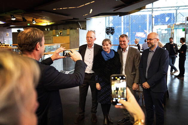 Kulturminister Joy Mogensen (S) ankommer. Programmet for markeringen af Genforeningen praesenteres paa et pressemoede i Koncerthuset i Koebenhavn, onsdag den 8. januar 2020.100-aaret vil blandt andet blive markeret med mere end 900 aktiviteter over hele landet, heriblandt Koebenhavn, Soroe, Hoersholm, Faaborg, Aarhus, Aalborg, Lemvig og i Soenderjylland samt syd for graensen.. , Copenhagen Denmark Copyright: RitzauxScanpix IdaxGuldbaekxArentsenx cop102 spdk20200108-155043-L