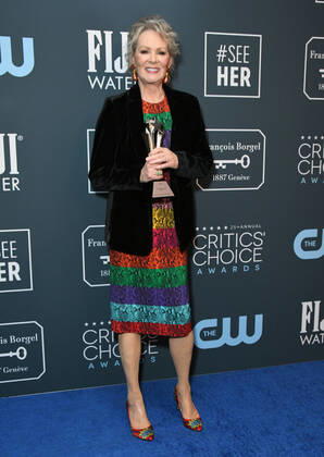 12 January 2020 - Santa Monica, California - Jean Smart. 25th Annual Critici s Choice Awards - Press Room held at Barker Hangar. Photo Credit: Birdie Thompson AdMedia 249773 2020-01-12 California Santa Monica Etats-Unis  Copyright: xAdMediax STAR_249773_008