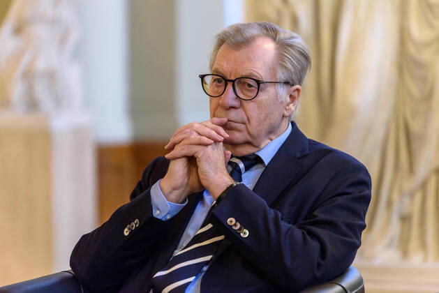 Eberhard Diepgen, 80. Geburtstag am 12. November Ehemaliger Bürgermeister Eberhard Diepgen (CDU) bei der Vorstellung des Buches Das Rote Rathaus in Berlin. Eine politische Geschichte im Säulensaal des Roten Rathauses in Berlin. Former Mayor Eberhard Diepgen (CDU) at the launch of the book The Red City Hall in Berlin. A Political History in the pillared hall of the Red City Hall in Berlin. snapshot-photography F.Boillot