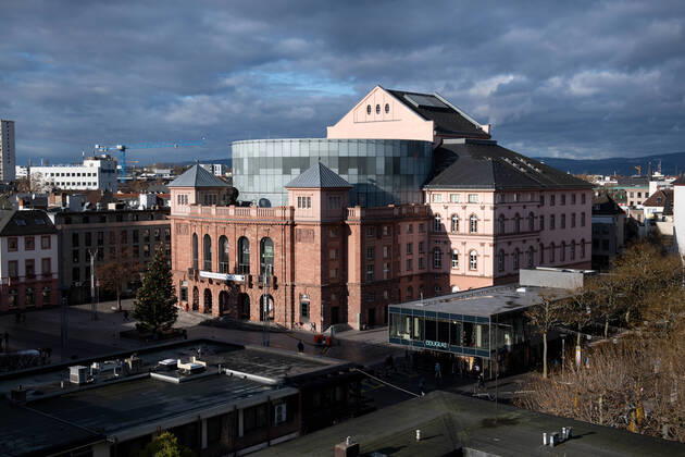 Dom Mainz 28.11.2019 Mainz x1x Mainzer Dom. Im Bild: Blick auf Mainz, Staatstheater am Gutenbergplatz. Mainz Mainz Rheinland-Pfalz Germany