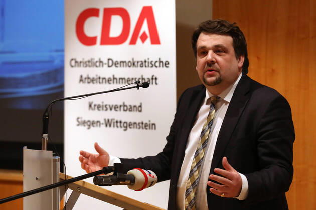 Dennis Radtke MdEP Stellv. Bundesvorsitzenden, Landesvorsitzender NRW CDA Preisverleihung Roswith Oerter Preis an Heinrich Weiss Inhaber SMS Group am 10.02.2020 in Siegen Deutschland