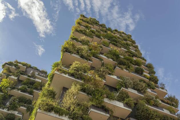 IMAGO Creative: Corporate: Klimaschutz, Digitalisierung und Urbanisierung Creative Highlights World Bosco Verticale Wohntürme, Architekt Boeri, Stadtteil Porta Nuova, Mailand, Lombardei, Italien, Europa Copyright: imageBROKER/GiovannixGuarino ibxvan04972436