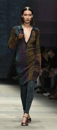 Milan, Italy MFW MISSONI photocall and show MILAN FASHION WEEK woman Fall-Winter 2020-21 In the photo: Gigi Hadid MISSONI show Copyright: xNickxZonnax xIPAx xNickxZonnax