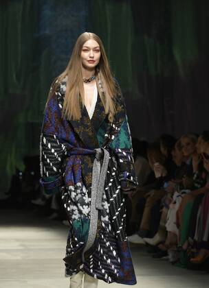 Milan, Italy MFW MISSONI photocall and show MILAN FASHION WEEK woman Fall-Winter 2020-21 In the photo: Bella Hadid MISSONI show Copyright: xNickxZonnax xIPAx xNickxZonnax