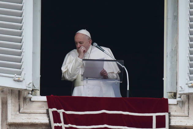 Bilder des Jahres 2020, News 03 März News Themen der Woche KW09 News Bilder des Tages March 1, 2020 - Vatican City (Holy See) - POPE FRANCIS at the Angelus recalls that temptation is the attempt to take alternative ways to those of God . After the Angelus, Pope Francis asked to pray for migrants fleeing the war and made it known that, due to the cold, he will not partecipate this year in the Spiritual Exercises for the Roman Curia, which will begin this evening in Ariccia (outskirt Rome). The Pope explained that he will follow the meditations by spiritually joining the Curia. © via ZUMA Wire Vatican City State - ZUMAi15_ 20200301_zaf_i15_001 Copyright: xEvandroxInettix