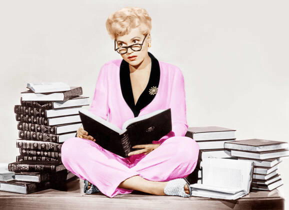 OSCARS. Beste Hauptdarstellerin. PreistrÃ¤gerinnen 1951-1960 BORN YESTERDAY, Judy Holliday, 1950 Courtesy Everett Collection PUBLICATIONXNOTxINxCANxCHNxFRAxITAxJPNxNORxPOLxRUSxESPxUKxUSA Copyright: xCourtesyxEverettxCollectionx M8DBOYE EC007