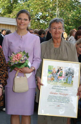 Distribution of the Literature Prize to Astrid Lindgrens memory 2003 06 04 Crown Princess Victoria and Christine Nöstlinger c Karin Törnblom IBL royal house Sweden x2377x,  Copyright: xKarinxTörnblom TTx