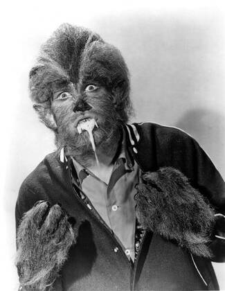 I WAS A TEENAGE WEREWOLF, Michael Landon, 1957, foaming at the mouth Courtesy Everett Collection PUBLICATIONXNOTxINxCANxCHNxFRAxITAxJPNxNORxPOLxRUSxESPxUKxUSA Copyright: xCourtesyxEverettxCollectionx MBDIWAA EC002
