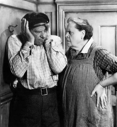 OSCARS. Beste Hauptdarstellerin. PreistrÃ¤gerinnen 1931-1940 MIN AND BILL, Wallace Beery, Marie Dressler, 1930 Courtesy Everett Collection PUBLICATIONXNOTxINxCANxCHNxFRAxITAxJPNxNORxPOLxRUSxESPxUKxUSA Copyright: xCourtesyxEverettxCollectionx MBDMIAN EC028