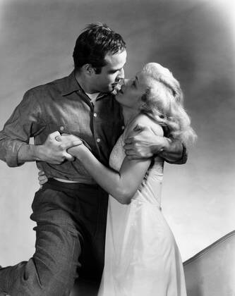 OSCARS: Beste Nebendarstellerin, PreistrÃ¤gerinnen 1951-1960 ON THE WATERFRONT, Marlon Brando, Eva Marie Saint, 1954 Courtesy Everett Collection PUBLICATIONXNOTxINxCANxCHNxFRAxITAxJPNxNORxPOLxRUSxESPxUKxUSA Copyright: xCourtesyxEverettxCollectionx MBDONTH EC122
