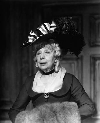 SCROOGE, Edith Evans, 1970, TM and Copyright 20th Century Fox Film Corp. All rights reserved. 20thCentFox Courtesy Everett Collection !ACHTUNG AUFNAHMEDATUM GESCHÃ„TZT! PUBLICATIONXNOTxINxCANxCHNxFRAxITAxJPNxNORxPOLxRUSxESPxUKxUSA Copyright: x20thCentFox CourtesyxEverettxCollectionx MBDSCRO FE006